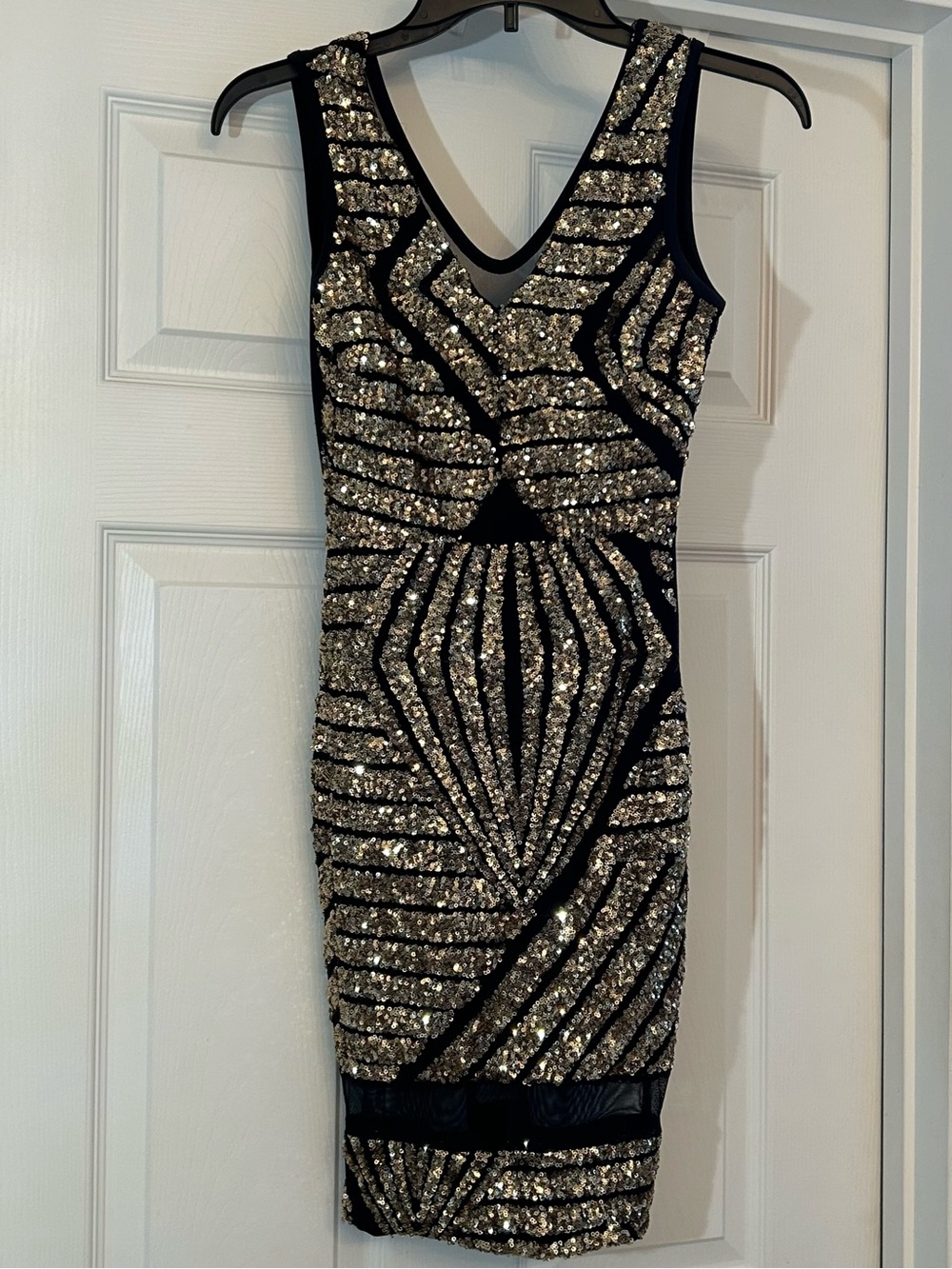 Alt. B Black & Gold Sequin Bodycon Dress - Elegant Evening Wear Size S